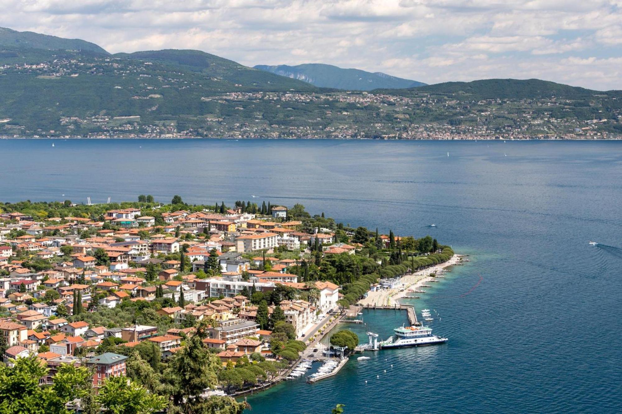Angela -Terrace & Beautiful View Lake - Happy Rentals Toscolano Maderno Eksteriør bilde